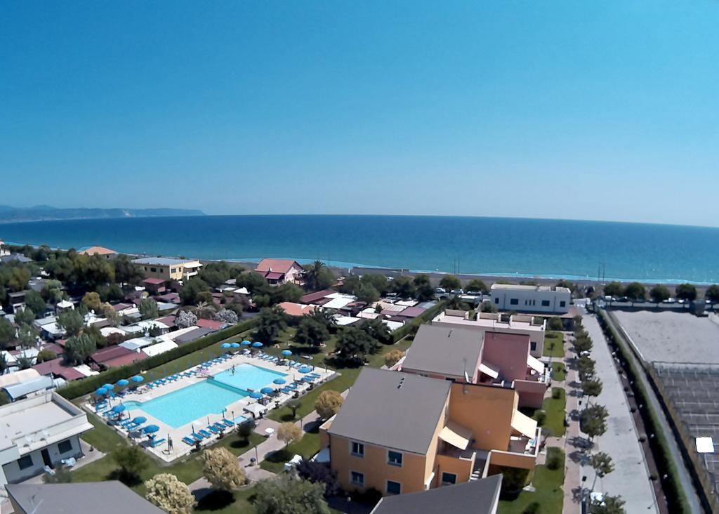 Residence Borgomare Albenga Exterior photo